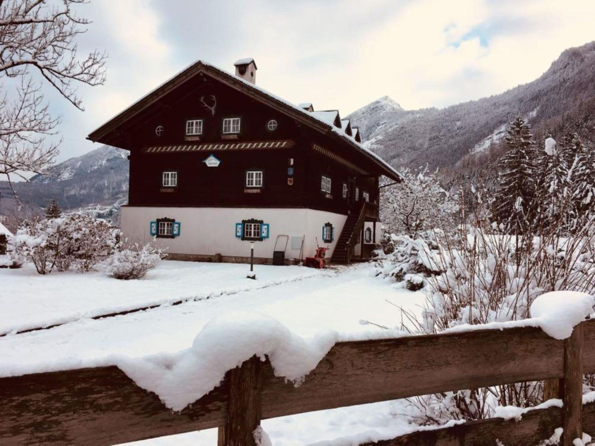 Ferienlounge Bluntausee Golling an der Salzach Buitenkant foto