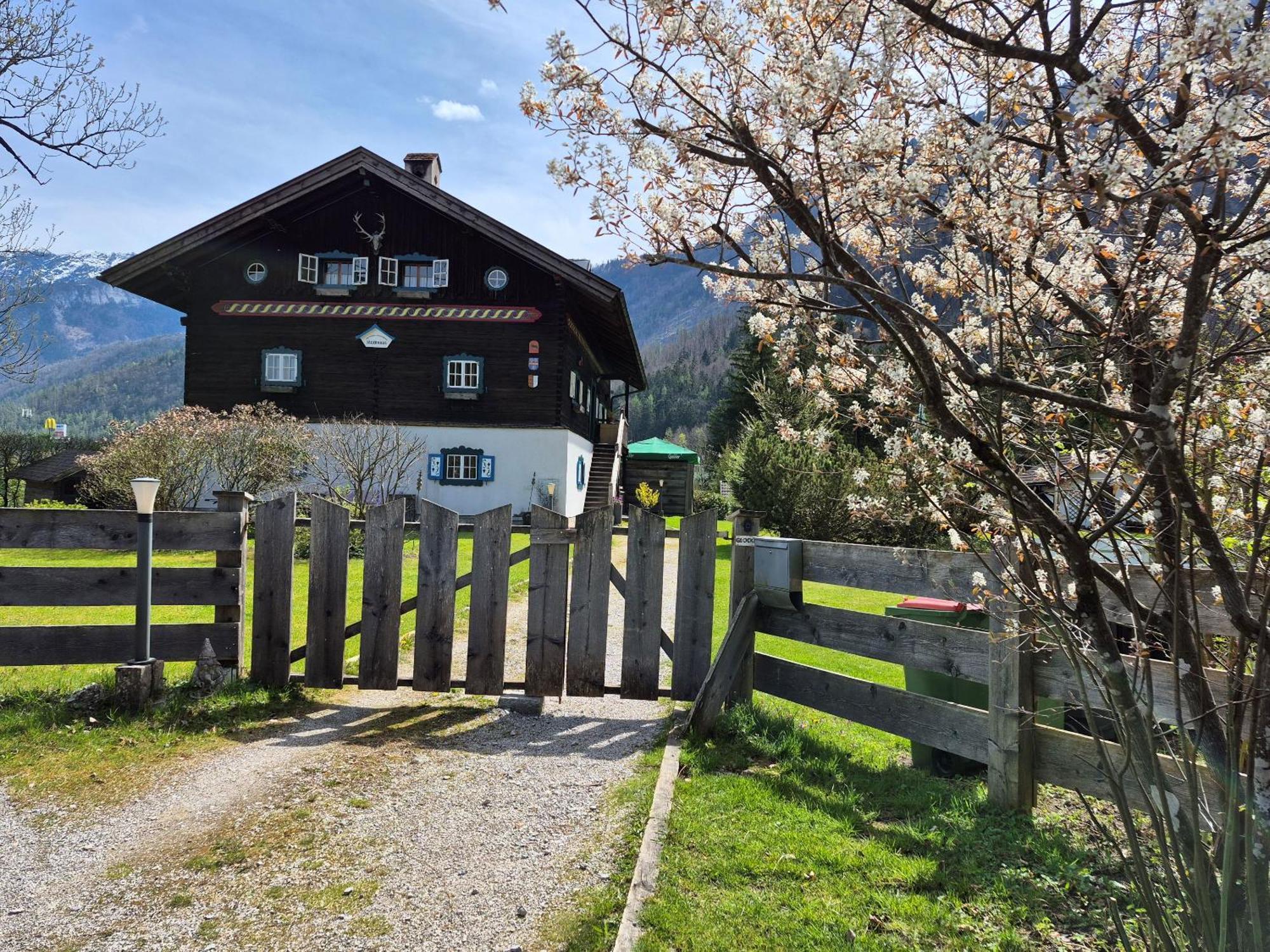 Ferienlounge Bluntausee Golling an der Salzach Buitenkant foto